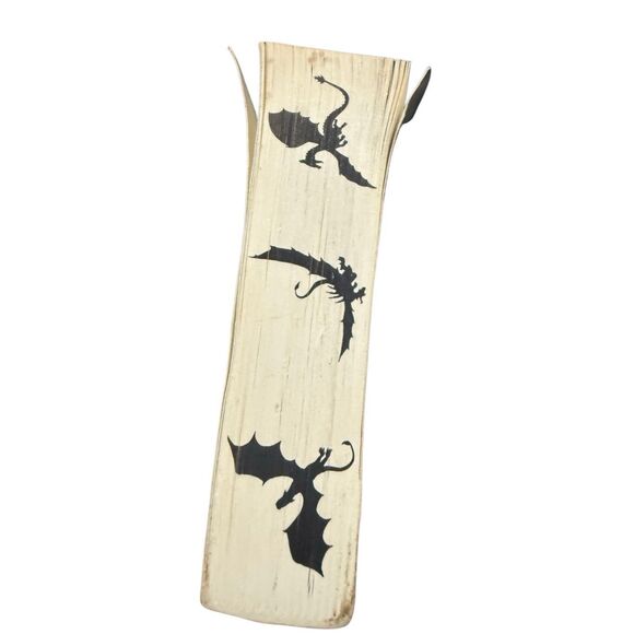 Fourth Wing by Rebecca Yarros Dragon sprayed edges Paperback - Picture 8 of 9